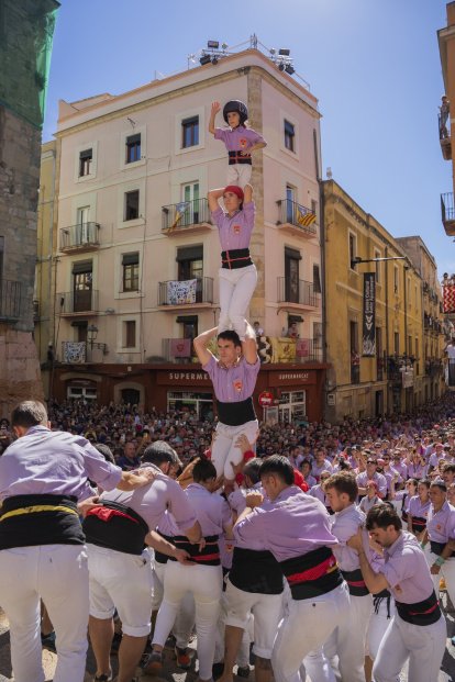 Pilar caminant de la colla Jove.