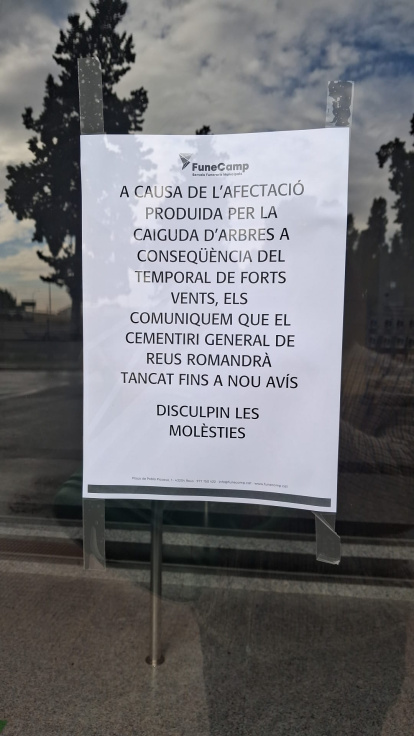 Cartell informatiu al Cementiri General de Reus