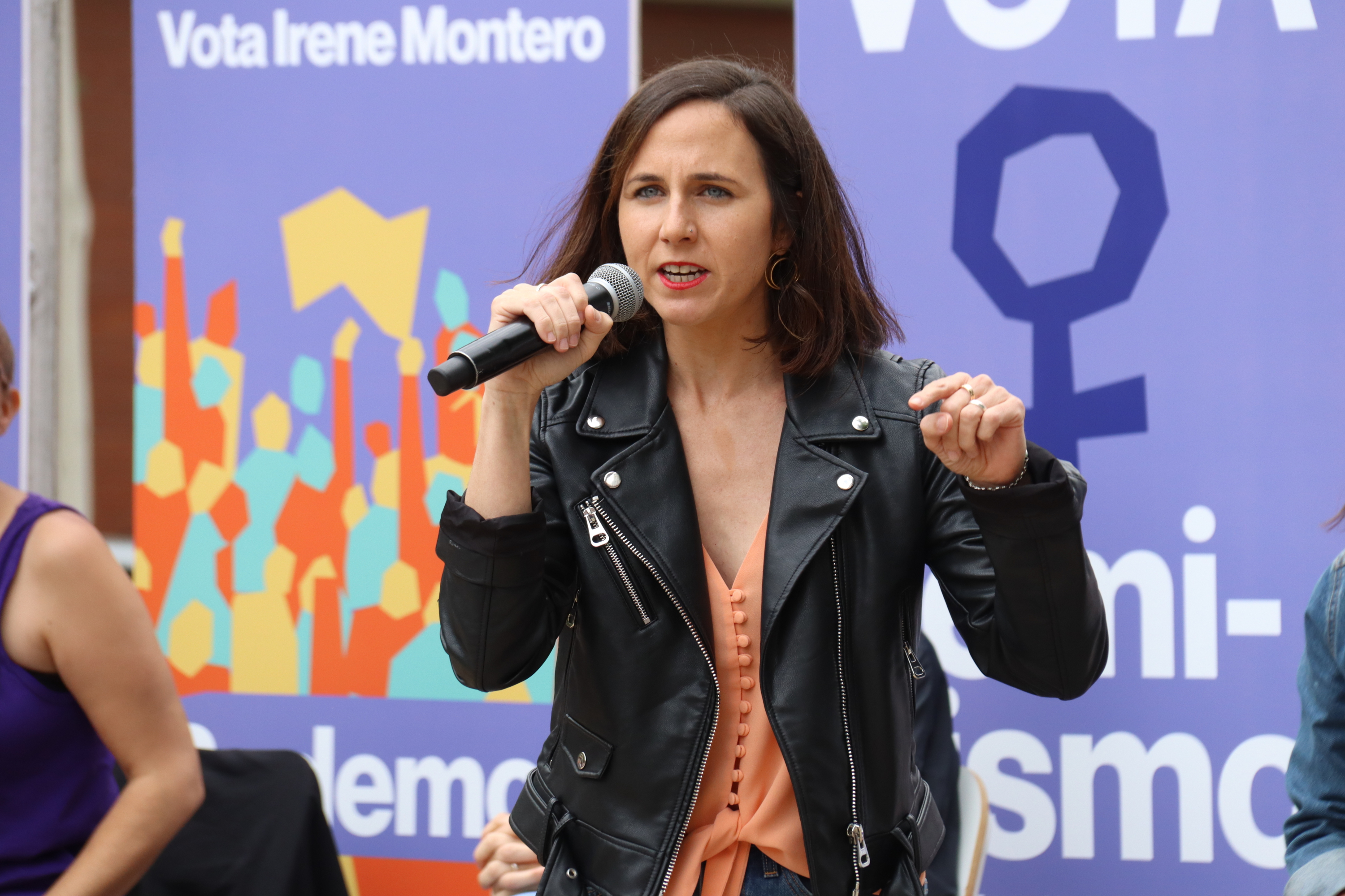 File photo of Podemos Secretary General Ione Belarra at a rally in Barcelona.